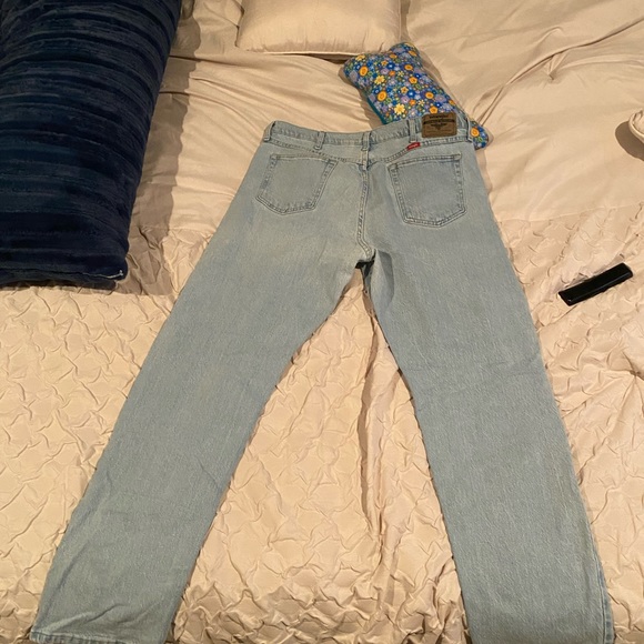 RELAXED FIT STAR EMBROIDERED VINTAGE WRANGLER JEANS - Picture 4 of 5